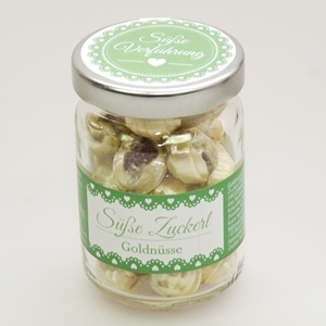 Süße Zuckerln Goldnüsse